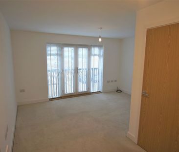 Lime Tree Avenue, Hardwicke - Photo 4