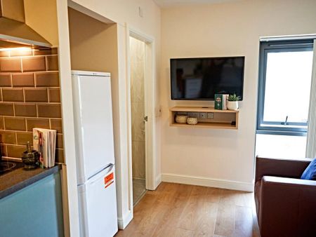 Studio to rent - Photo 3