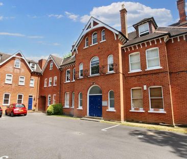 2 bedroom penthouse to rent - Photo 1