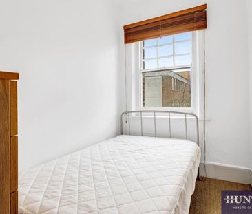 2 bedroom Flat To Let - Photo 3