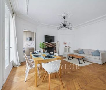 Appartement à louer Paris 8Ème - Faubourg-Du-Roule, Paris Rive Droi... - Photo 2