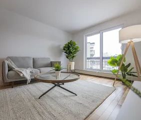 1 room apartment of 53m² in Montreal - Photo 1