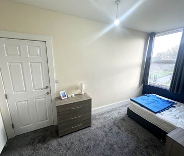 Colmore Road (room 2), Upper Worltey, Leeds - Photo 5