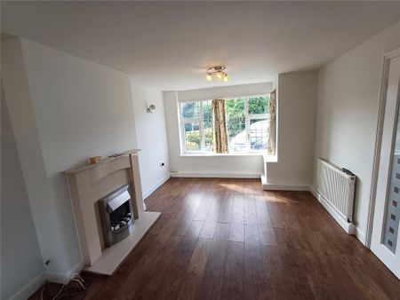 3 bedroom semi-detached house to rent - Photo 2