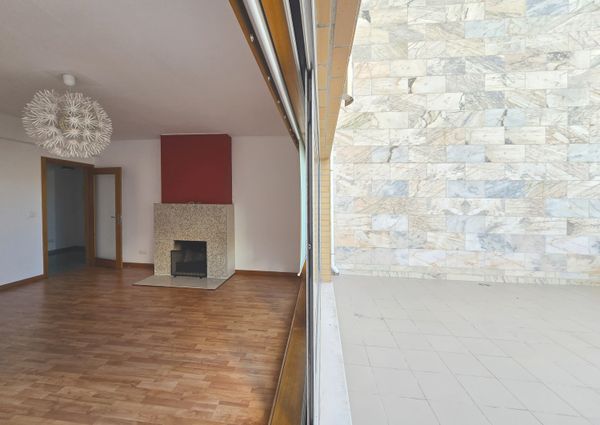 1 bedroom flat with two terraces next to Glicinias!