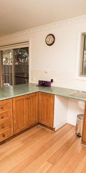 Fully Furnished Inner City Townhouse - Photo 1