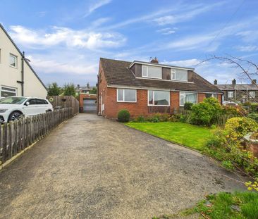 Semi-detached house to rent on - Photo 3