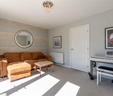 2 bedroom detached house to rent - Photo 2