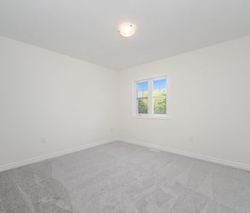 For Lease - 16 Ravenscraig Place, Innisfil, Ontario - Photo 5