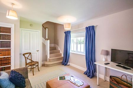 2 bedroom semi-detached house to rent - Photo 4