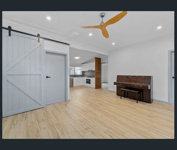 Spacious & Sun-Filled Single-Level Home - Photo 2