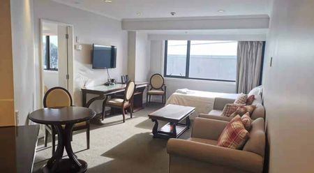 Luxury living in Central Takapuna - Photo 2