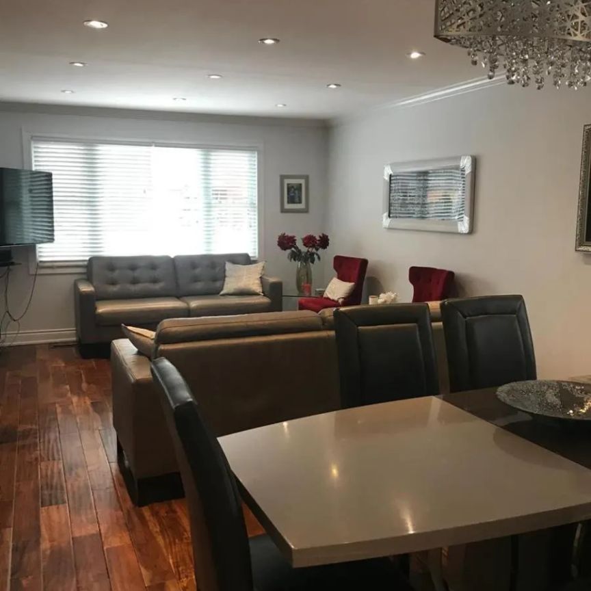 66 ELINOR AVENUE - Photo 1