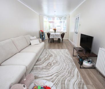 3 bedroom semi-detached house to rent - Photo 1