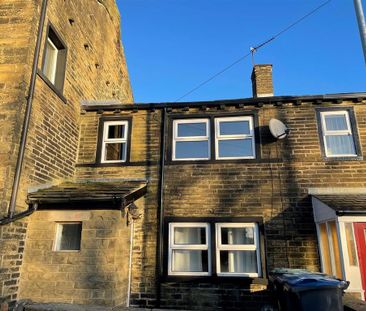 2 bedroom terraced house to rent - Photo 3