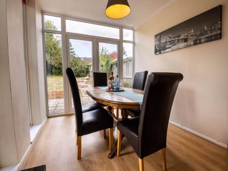 6 bedroom house to rent - Photo 3