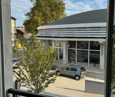 HYPER CENTRE quartier FOIRAIL et proche Universités T2 450 € cc, - Photo 2