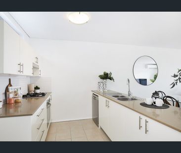 Modern Two-Bedroom Apartment in Prime Arncliffe Location - Photo 5