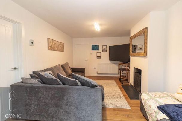 3 bedroom semi-detached bungalow to rent - Photo 1