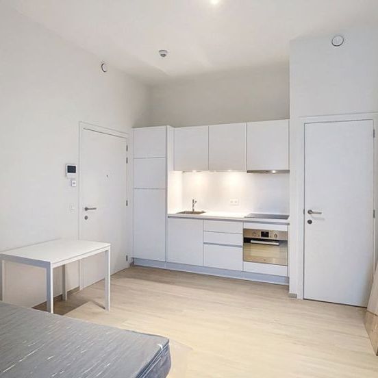 Appartement te huur - Photo 1