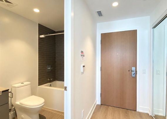 For Lease - 7 Grenville Street Unit# 5207, Toronto, Ontario - Photo 1