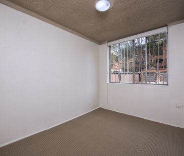 Walk to station! - Photo 4