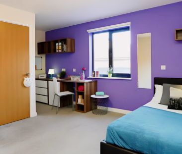 Deluxe Ensuite - Behn Hall - Photo 1