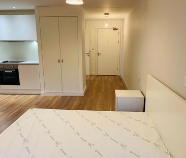 Studio to rent - Photo 3