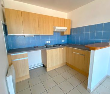 MAINVILLIERS – 10MN. GARE DE CHARTRES BEAU 2 PIECES SUR BALCON OUES... - Photo 4