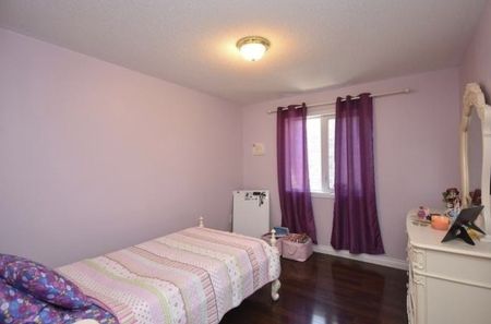 For Lease - 3364 Chief Mbulu Way, Mississauga, Ontario - Photo 3