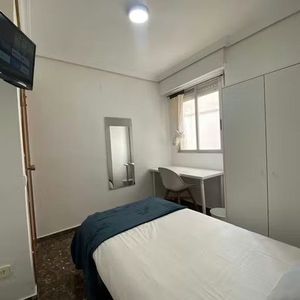 Carrer de Sant Valerià, Torrent, Valencian Community 46900 - Photo 2