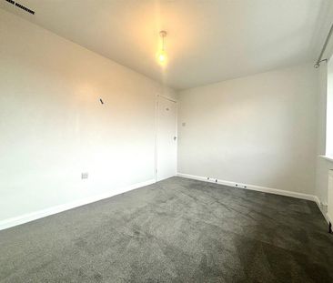 3 bedroom house - end terrace - Photo 1