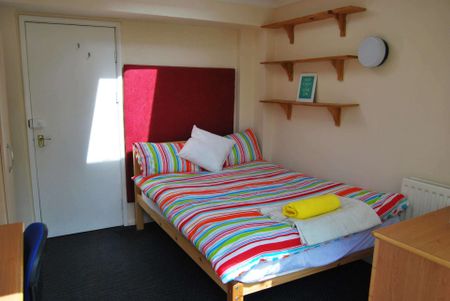 Downs Road Room 5 - Photo 4