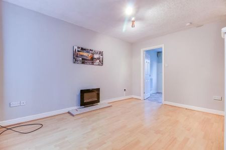 2 bedroom link detached house to rent - Photo 2