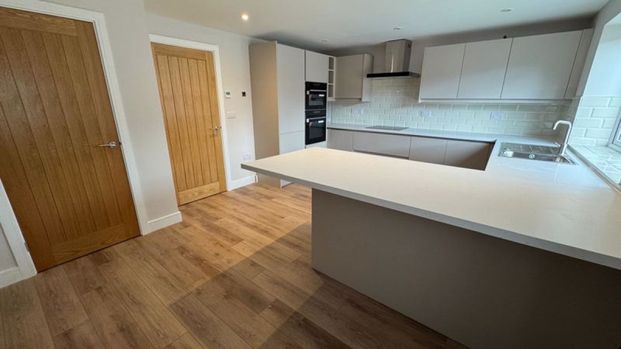 Newark Road, Lincoln - Photo 1