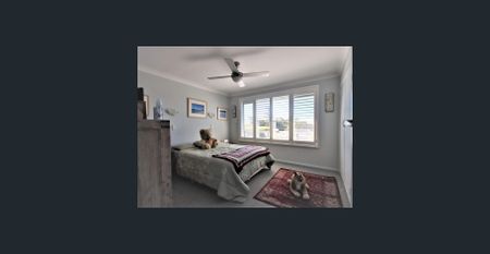 3-4 Bedroom Home - LEMON TREE PASSAGE - Photo 2