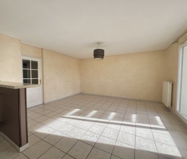 APPARTEMENT Mions - 3 pièce(s) - 64 m2 Mions (69780) Le bien en vidéo - Photo 2