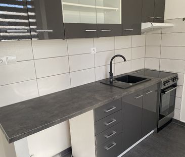 Pronájem bytu 2+1 54 m² - Fotografie 2