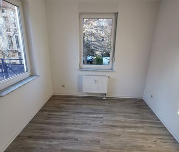 3-Zimmer-Wohnung mit Gäste-WC und großem Balkon in Dresden-Tolkewitz! - Foto 2