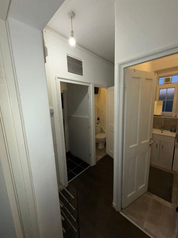 Studio Flat, Aylesford House, SE1 - Photo 3