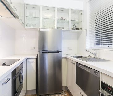 10/2 King William Street, Fitzroy VIC 3065 - Photo 1