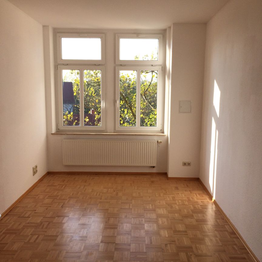 schöne 4- Raum Wohnung mit großem Balkon zu vermieten * Frei ab sofort - Photo 1