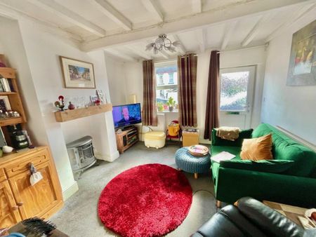 2 bedroom terraced house to rent - Photo 2