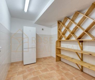 4 room luxury House for rent in Cascais e Estoril, Cascais, Lisbon - Photo 1