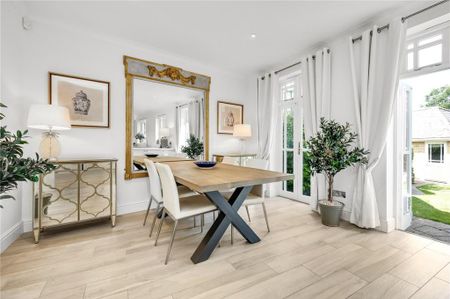 6 bedroom terraced house to rent - Photo 3