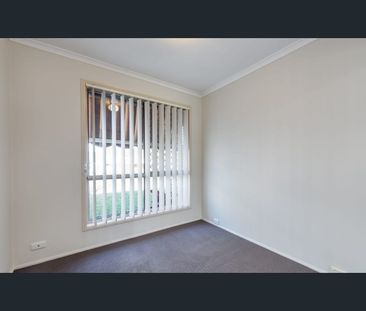 1/8 Galaxy Court, Labrador, Qld 4215 - Photo 6