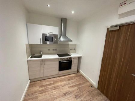 Studio to rent - Photo 3