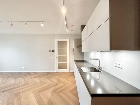 Te huur: Appartement Lutonhof in Amsterdam - Photo 4