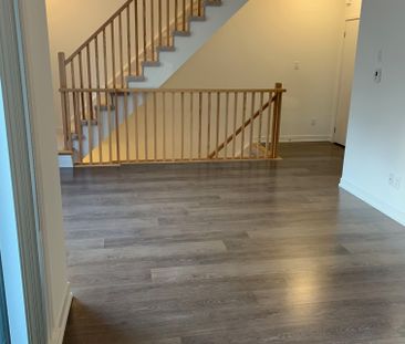 For Lease - 60 Orchid Place Drive Unit# 18, Toronto, Ontario - Photo 2