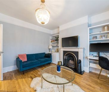 Flat to rent - Brownhill Road, London, SE6 - Photo 4